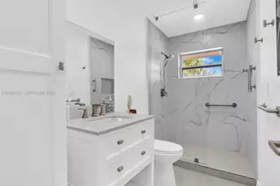 371 NW 101st Terrace, Pembroke Pines, FL 33026 - Photo 27