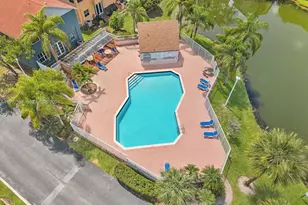 371 NW 101st Terrace, Pembroke Pines, FL 33026 - Photo 37