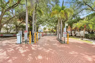 371 NW 101st Terrace, Pembroke Pines, FL 33026 - Photo 41