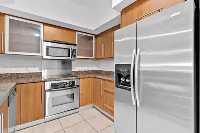 888 S Douglas Rd #807, Coral Gables, FL 33134 - Photo 19