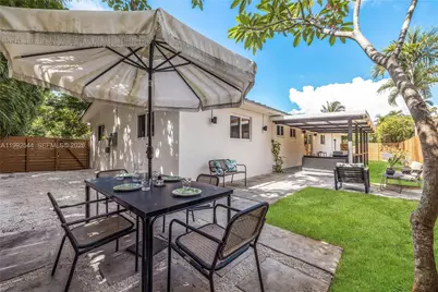 615 NE 115th St, Biscayne Park, FL 33161 - Photo 25