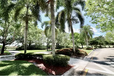 2686 Palmer Pl, Weston, FL 33332 - Photo 3