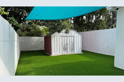 181 NE 121st St, North Miami, FL 33161 - Photo 13