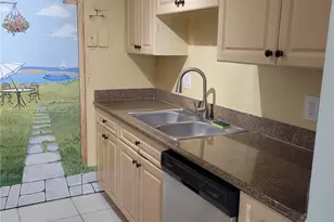 2020 NE 135th St, North Miami, FL 33181 - Photo 15