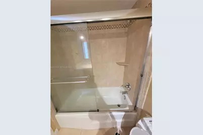 2020 NE 135th St #904, North Miami, FL 33181 - Photo 5