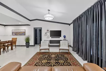 6800 NW 24th Ter, Fort Lauderdale, FL 33309 - Photo 7