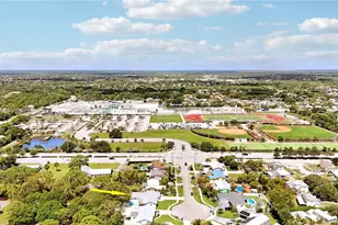 404 Highwood Cir, Jupiter, FL 33458 - Photo 25