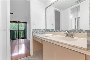 1021 Mockingbird Ln, Plantation, FL 33324 - Photo 17