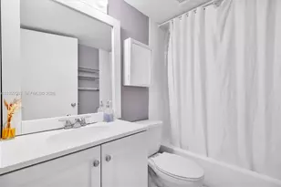 1720 NW N River Dr, Miami, FL 33125 - Photo 9