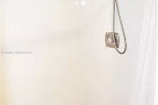 9020 Sunrise Lakes Blvd, Sunrise, FL 33322 - Photo 19