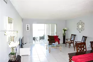 9020 Sunrise Lakes Blvd, Sunrise, FL 33322 - Photo 3