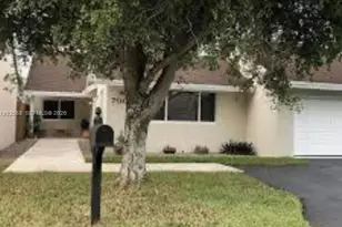 7010 SW 103rd Pl, Miami, FL 33173 - Photo 1