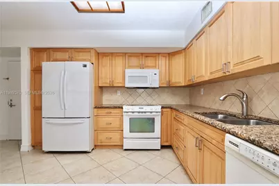 3500 Mystic Pointe Dr #1207, Aventura, FL 33180 - Photo 11