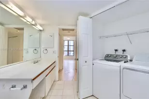 3500 Mystic Pointe Dr, Aventura, FL 33180 - Photo 29