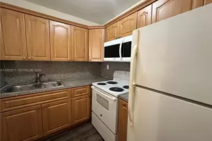 1008 NW 45th Ave, Miami, FL 33126 - Photo 7