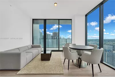 20 NE 11th St #2710, Miami, FL 33132 - Photo 17