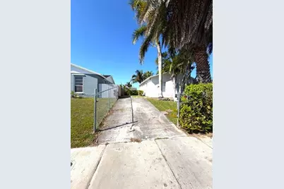 13041 SW 260th Ter, Homestead, FL 33032 - Photo 25