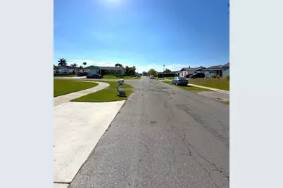 13041 SW 260th Ter, Homestead, FL 33032 - Photo 3