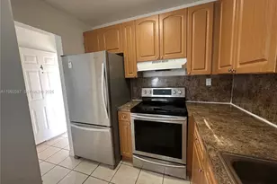 1008 NW 45th Ave, Miami, FL 33126 - Photo 5