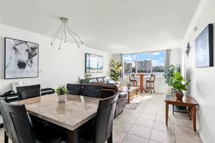 1170 NE 191st St, Miami, FL 33179 - Photo 5