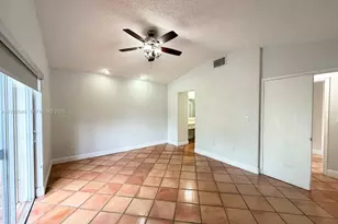 7522 SW 109th Pl, Miami, FL 33173 - Photo 9