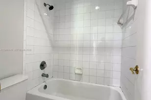 7522 SW 109th Pl, Miami, FL 33173 - Photo 17