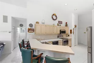 3038 Lakewood Dr, Weston, FL 33332 - Photo 19