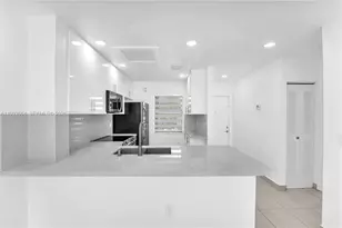 7668 SW 152nd Ave, Miami, FL 33193 - Photo 7