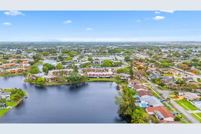 8920 Palm Tree Ln #8920, Pembroke Pines, FL 33024 - Photo 41