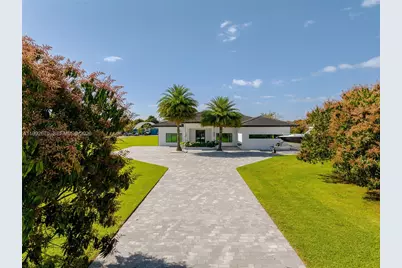 17950 SW 192nd St, Miami, FL 33187 - Photo 5