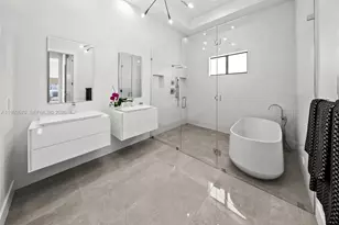 17950 SW 192nd St, Miami, FL 33187 - Photo 15