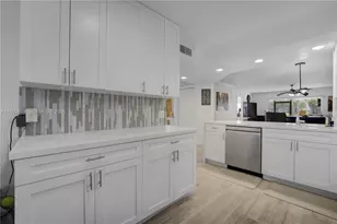 850 SW 138th Ave, Pembroke Pines, FL 33027 - Photo 7