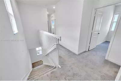 2300 NW 130th St, Miami, FL 33167 - Photo 31