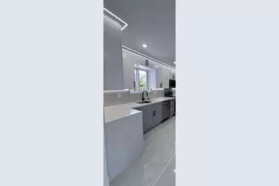 17860 SW 110th Ct, Miami, FL 33157 - Photo 9