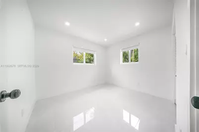 17860 SW 110th Ct, Miami, FL 33157 - Photo 11