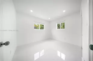 17860 SW 110th Ct, Miami, FL 33157 - Photo 11
