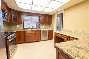 11245 SW 111th St, Miami, FL 33176 - Photo 13