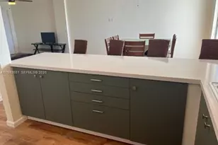 7900 Tatum Waterway Dr, Miami Beach, FL 33141 - Photo 15