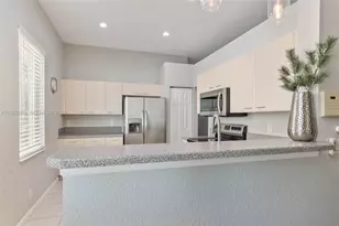 1784 Aspen Ln, Weston, FL 33327 - Photo 17