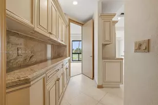 7383 Orangewood Ln, Boca Raton, FL 33433 - Photo 5