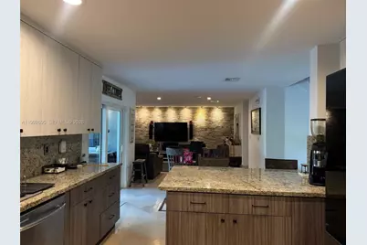 10973 NW 53rd Ln, Doral, FL 33178 - Photo 15