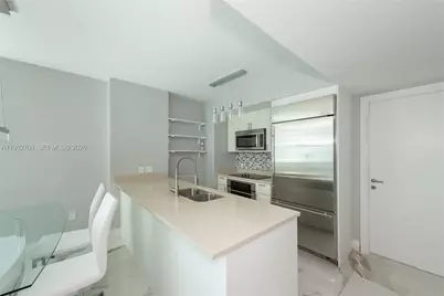 55 SE 6 St #1207, Miami, FL 33131 - Photo 13