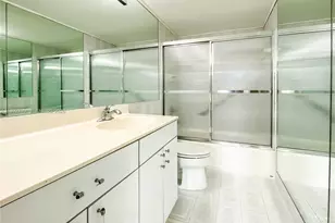 9800 W Bay Harbor Dr, Bay Harbor Islands, FL 33154 - Photo 15
