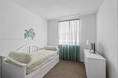 17100 N Bay Rd #1301, Sunny Isles Beach, FL 33160 - Photo 17