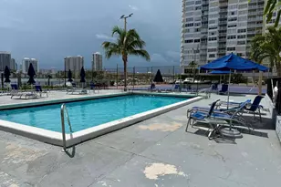 2780 NE 183rd St, Aventura, FL 33160 - Photo 11