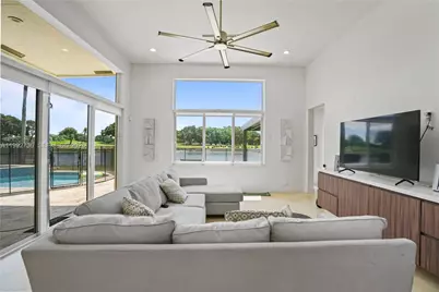 2569 Eagle Run Ln #0, Weston, FL 33327 - Photo 19