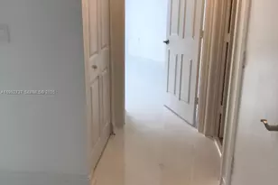 3001 NE 185th St, Aventura, FL 33180 - Photo 9