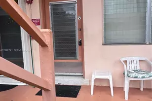 1012 SW 11th St, Hallandale Beach, FL 33009 - Photo 3