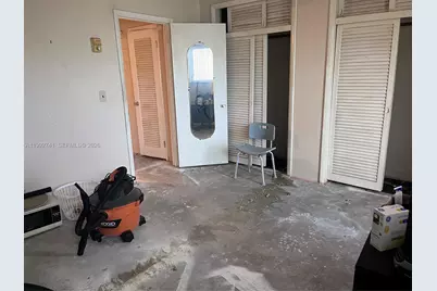 1012 SW 11th St #9N, Hallandale Beach, FL 33009 - Photo 5