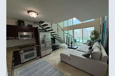 41 SE 5th St #1505, Miami, FL 33131 - Photo 3